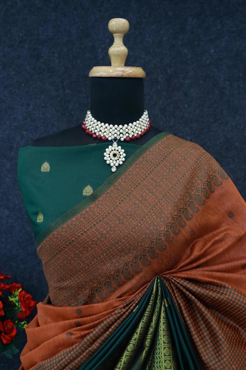 Kalyani Cotton With Gold Jari Silk Saree - Image 6