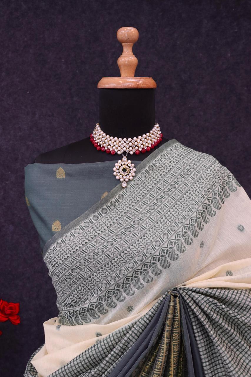 Kalyani Cotton With Gold Jari Silk Saree - Image 11